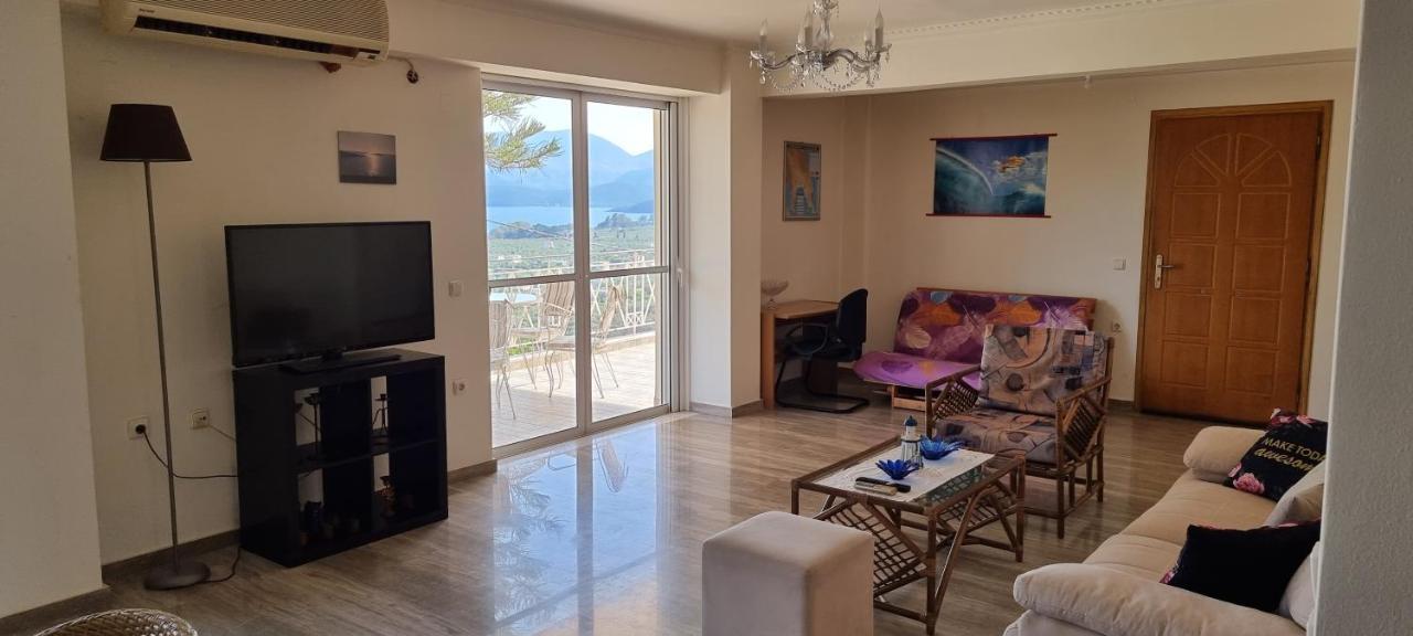 Sea View Apartment Gythio Buitenkant foto