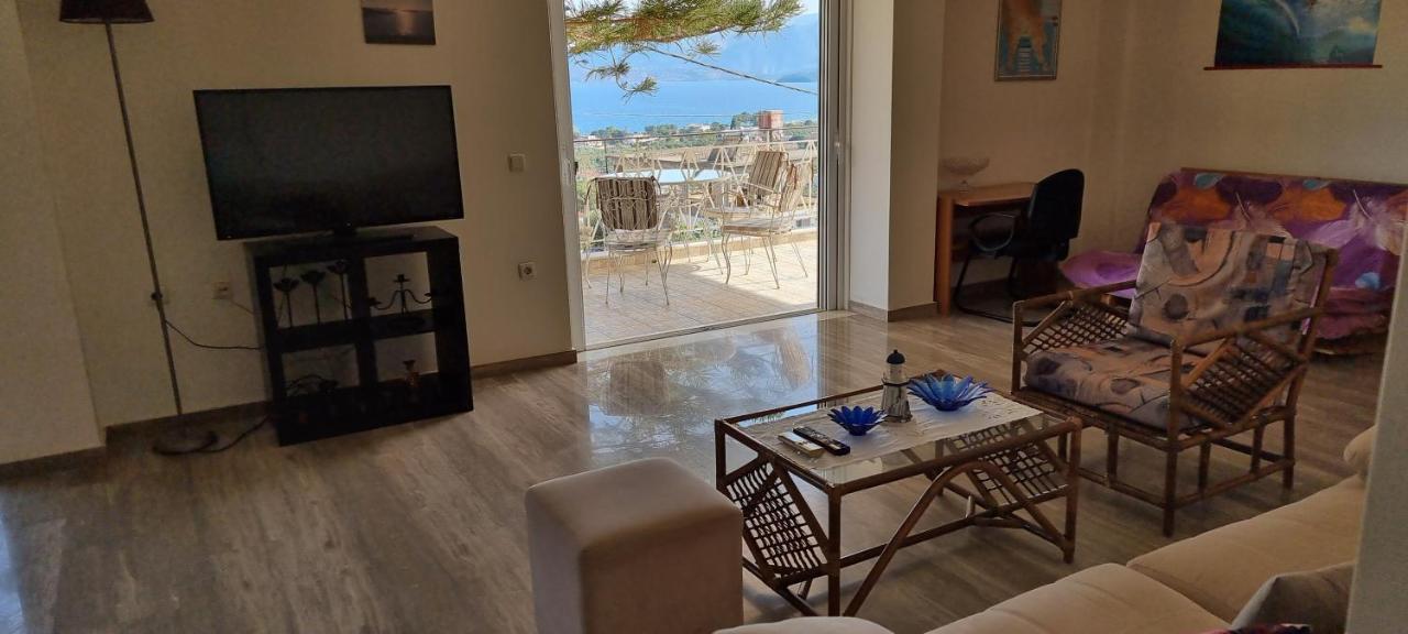 Sea View Apartment Gythio Buitenkant foto