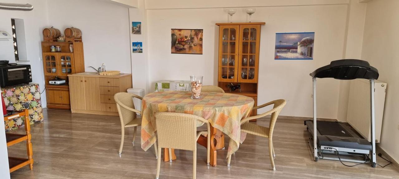 Sea View Apartment Gythio Buitenkant foto