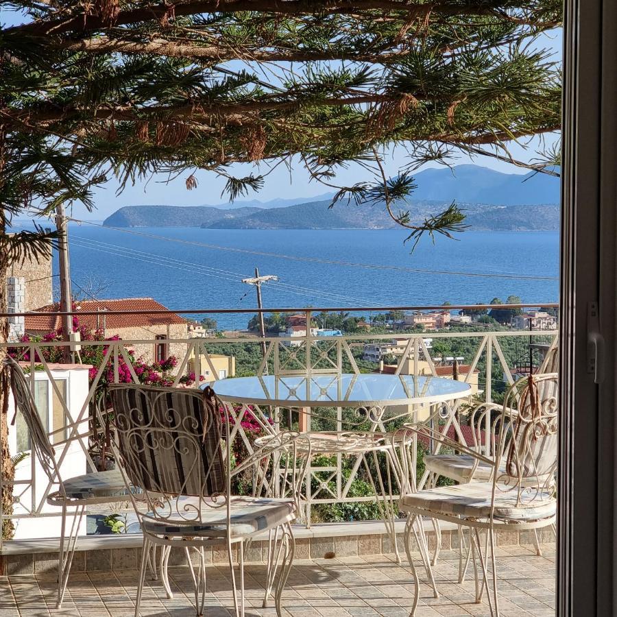 Sea View Apartment Gythio Buitenkant foto