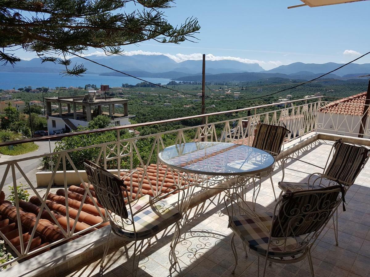Sea View Apartment Gythio Buitenkant foto