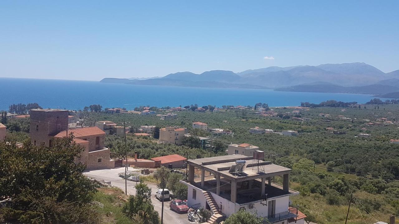 Sea View Apartment Gythio Buitenkant foto
