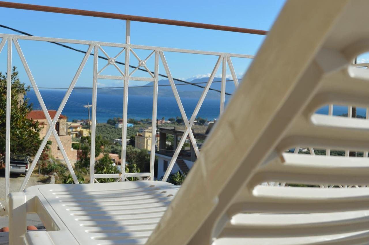 Sea View Apartment Gythio Buitenkant foto