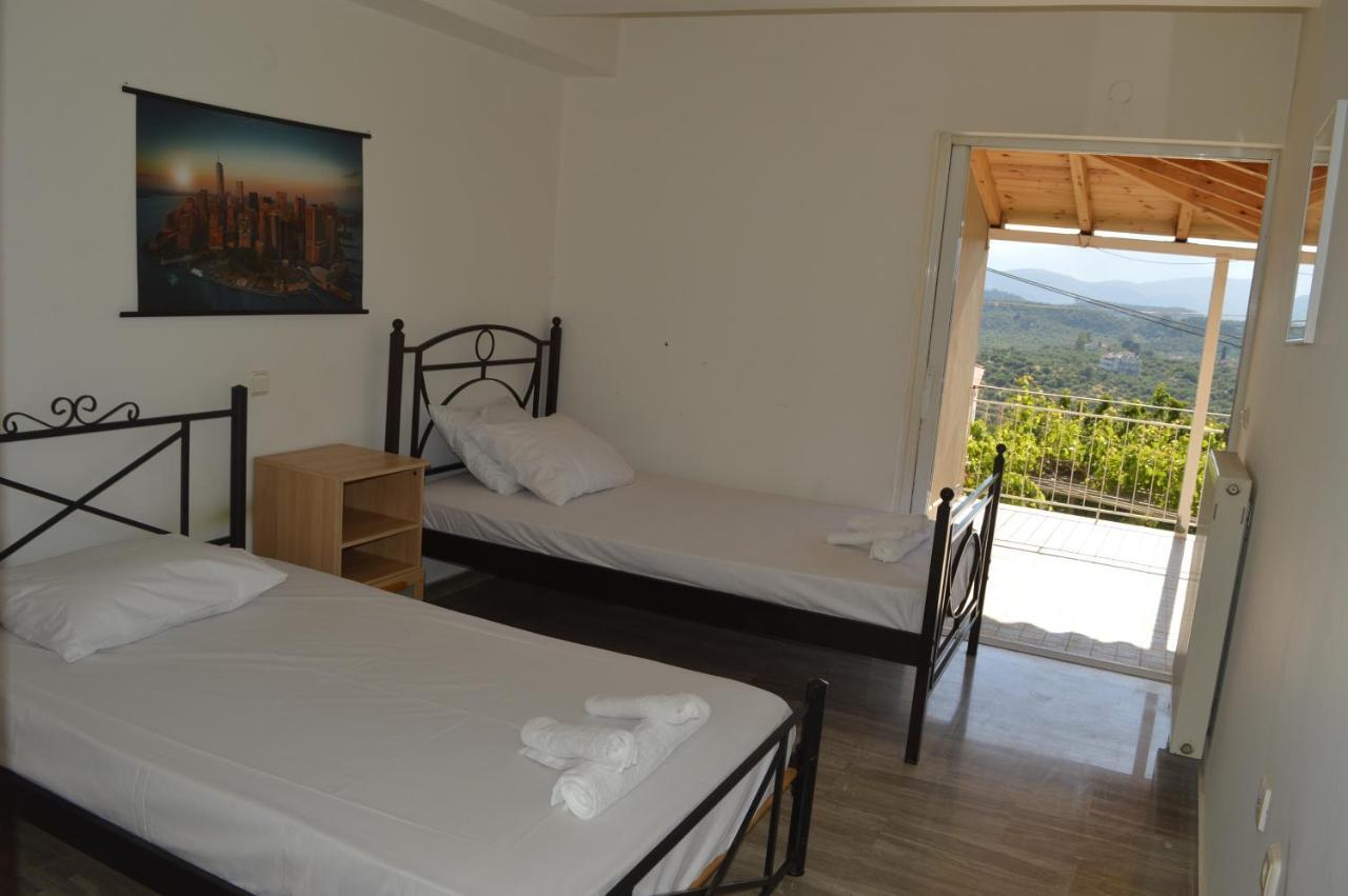 Sea View Apartment Gythio Buitenkant foto