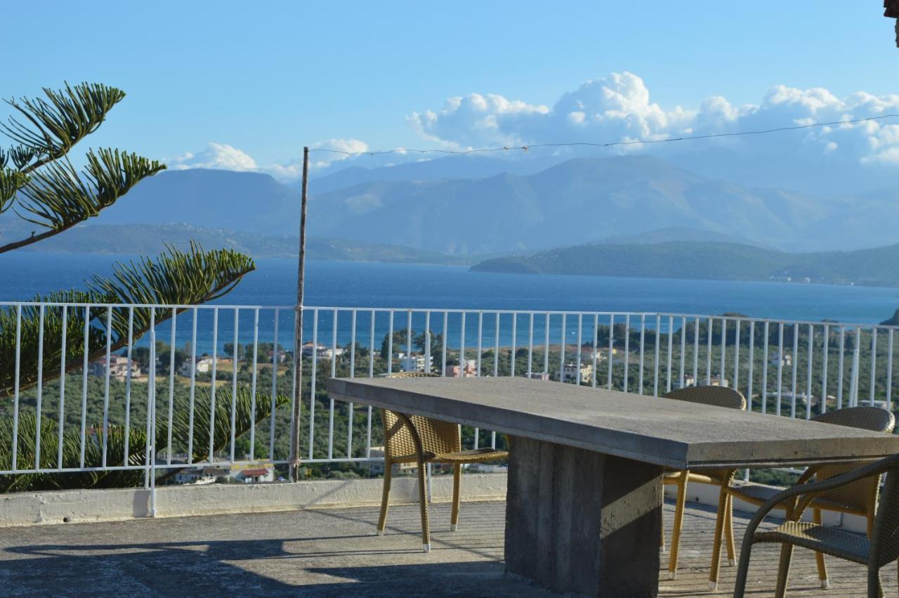 Sea View Apartment Gythio Buitenkant foto